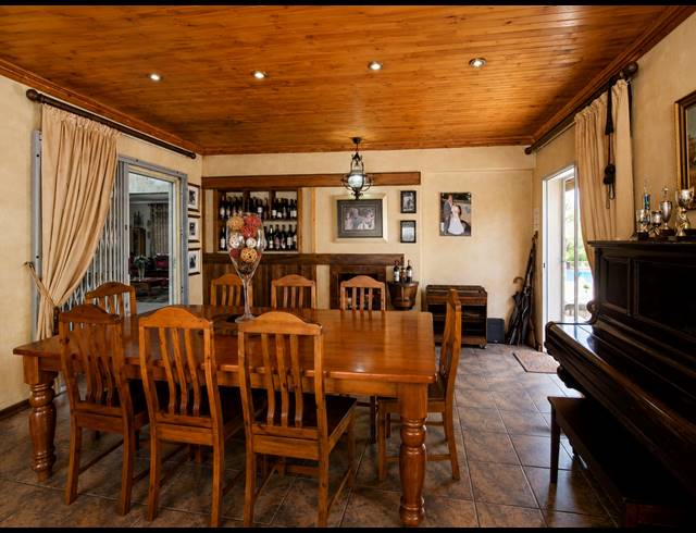 24,288M² SMALLHOLDING FOR SALE IN BOLTONWOLD